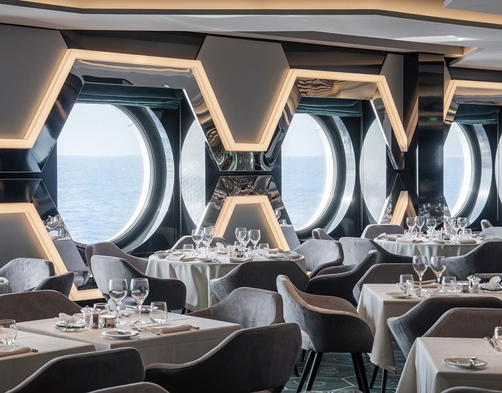 MSC World Europa 官方图：Hexagon 餐厅
