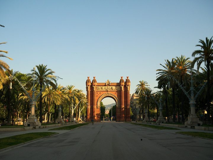 哥伦布纪念塔、小巴塞罗那海滩、凯旋门 Columbus Monument / Barceloneta / Arc de Triomf