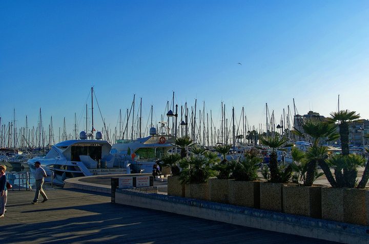 戛纳老港 Vieux Port de Cannes